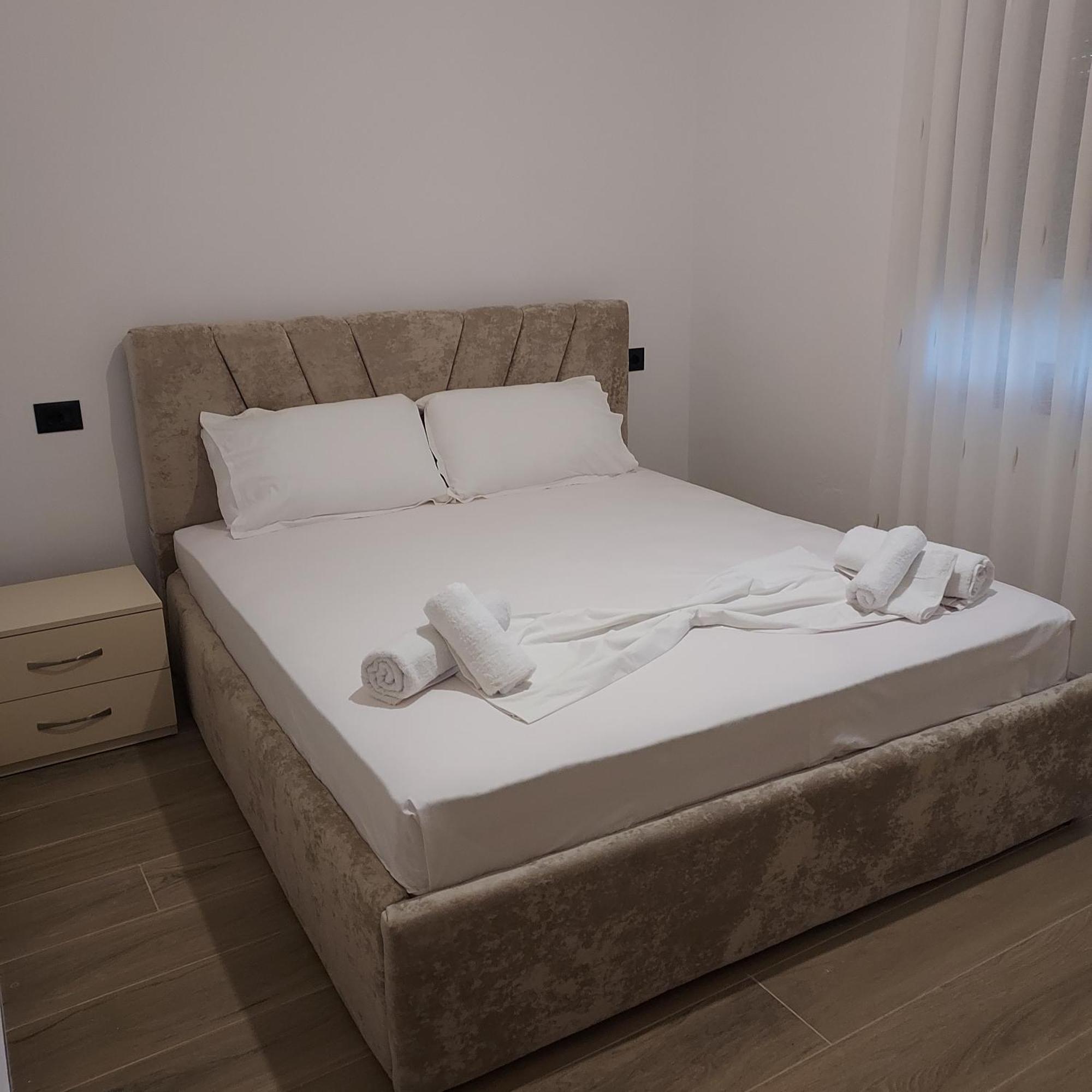 Vila Vlore Vlorë